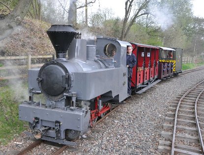 image:- Kerr Stuart steam locomotive no.3014 of 1916