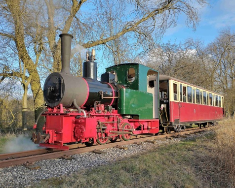 image:- O&K 7529 on first run in the Country Park