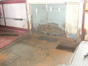 Cleared toilet compartment