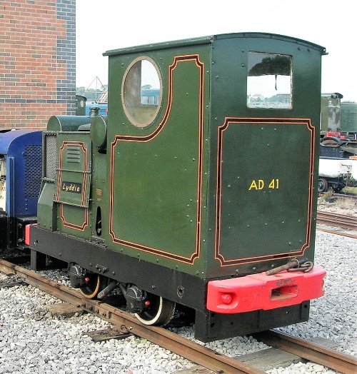image: Ruston 4wDM RH191646/38 Lyddia outside the Running shed